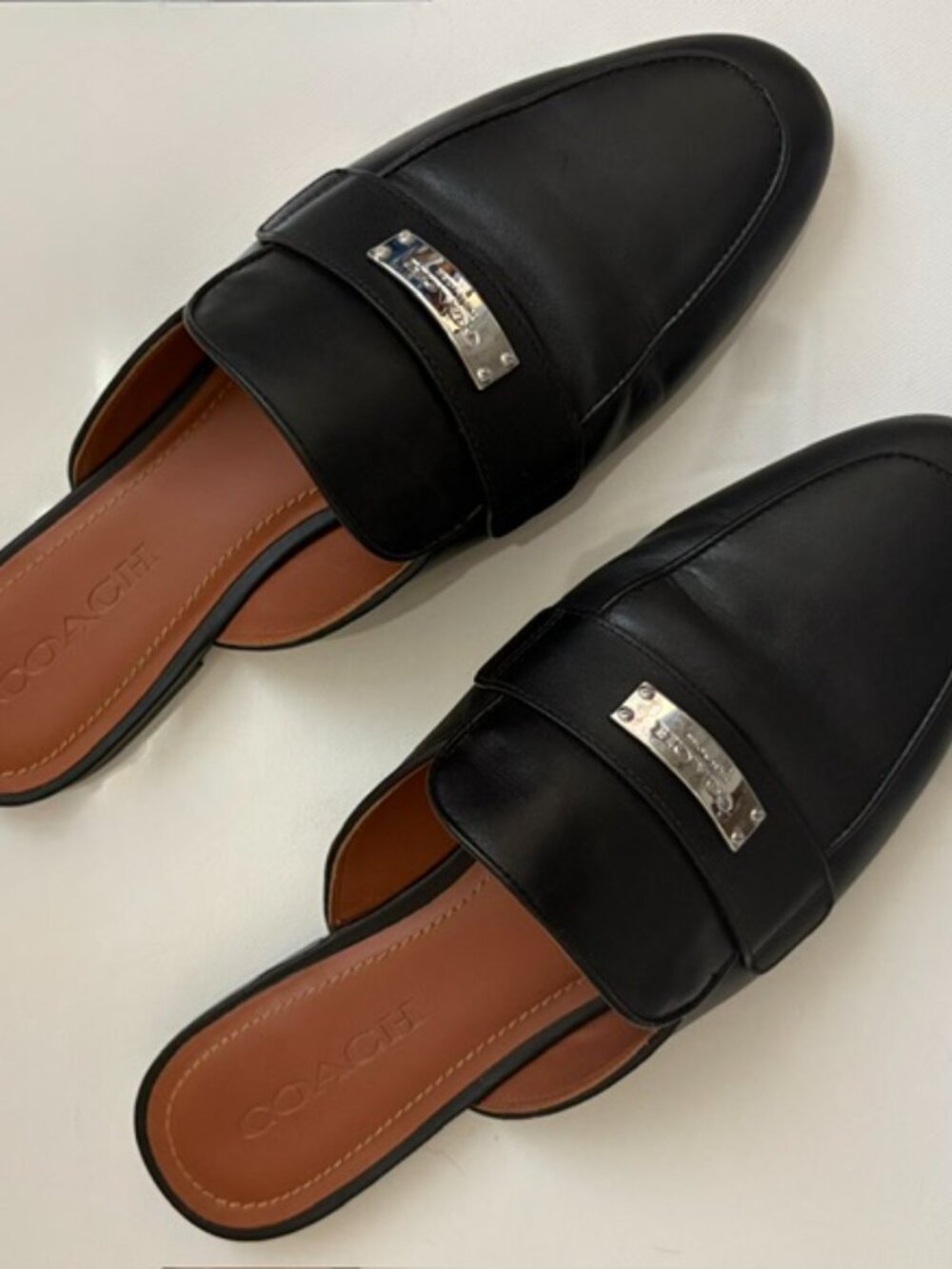 Coach Women's Leather Mules - 9M - Picture 2 of 5